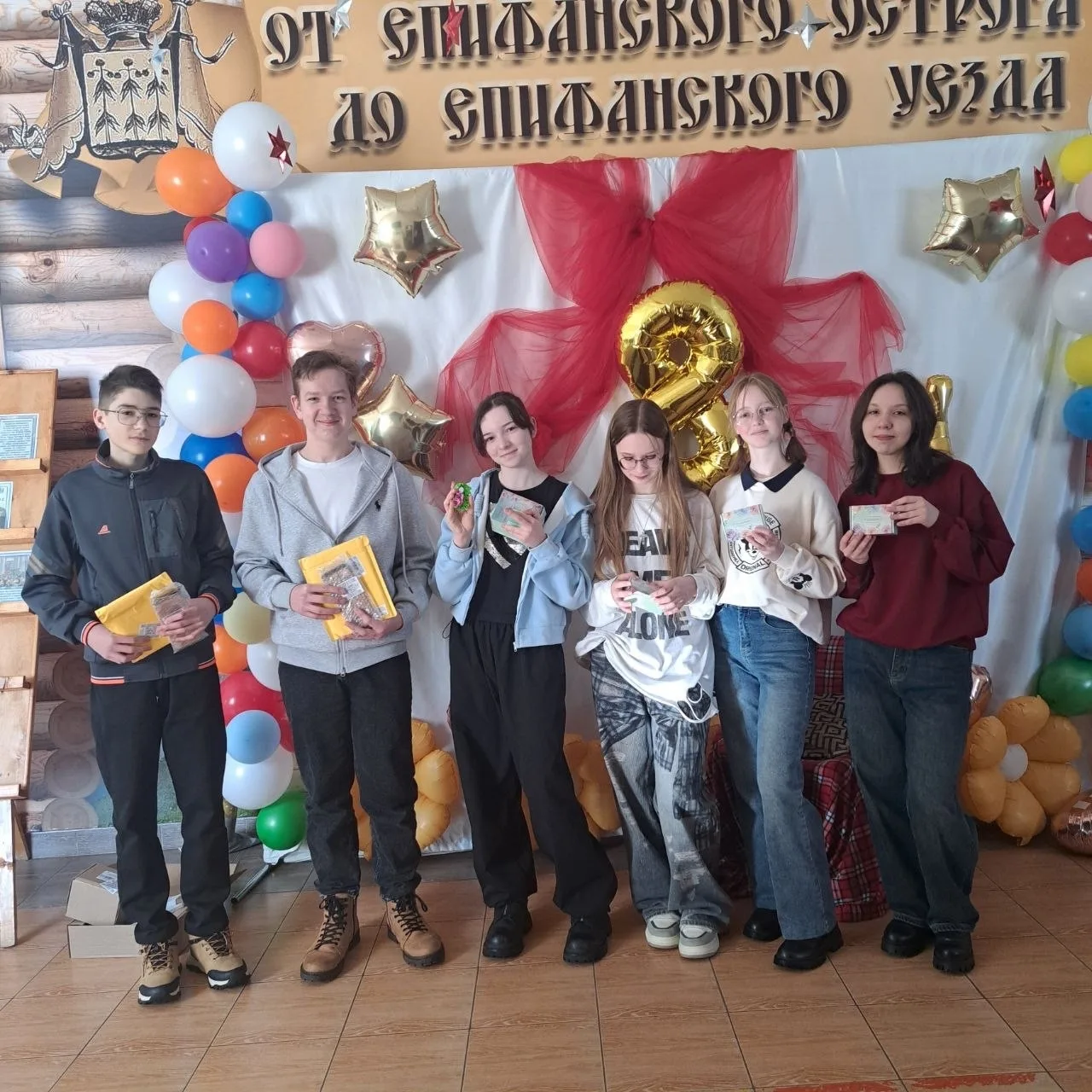 Награды за победы в конкурсе «Зимушка-зима» епифанским художникам вручили весной