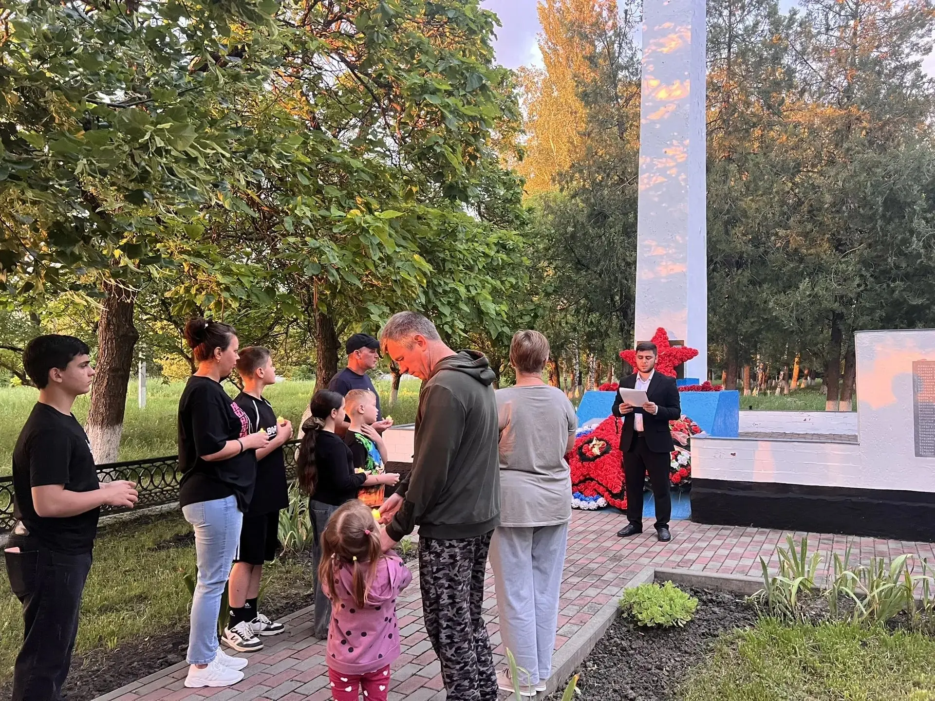 Накануне вечером и сегодня рано утром  акция «Свеча памяти» прошла в сельских поселениях Гиагинского