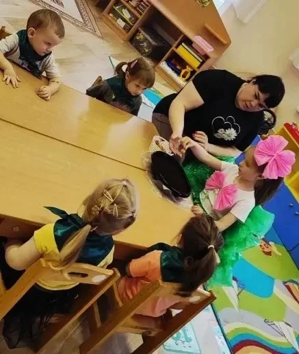 «Эколёнок в гостях у малышей: посадка лука»  Занятие прошло в группе № 4 «Кнопочка». Целью занятия б