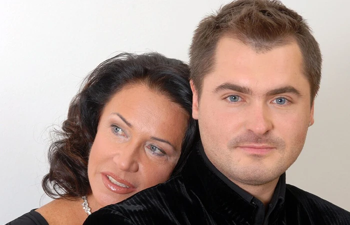 Гор пересадил волосы и улетел на Бали, а Бабкина всё равно счастлива
