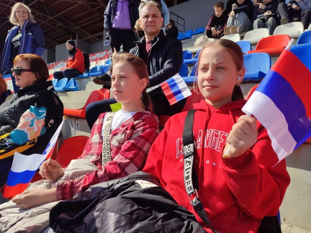 Сегодня Долгопрудный — настоящая столица женского регби! 🏆🏉  На стадионе АУ «ФСК-Салют» развернулась