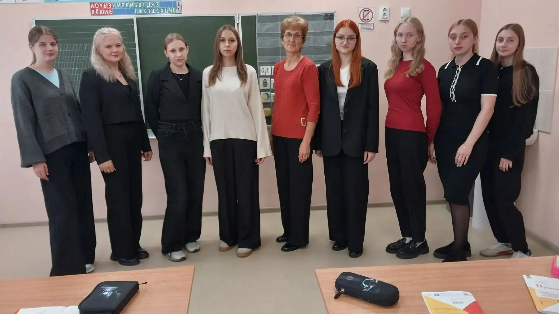 👧🧒Первые дни ребенка в школе: студенты-практиканты восхищены трудом учителей начальны...