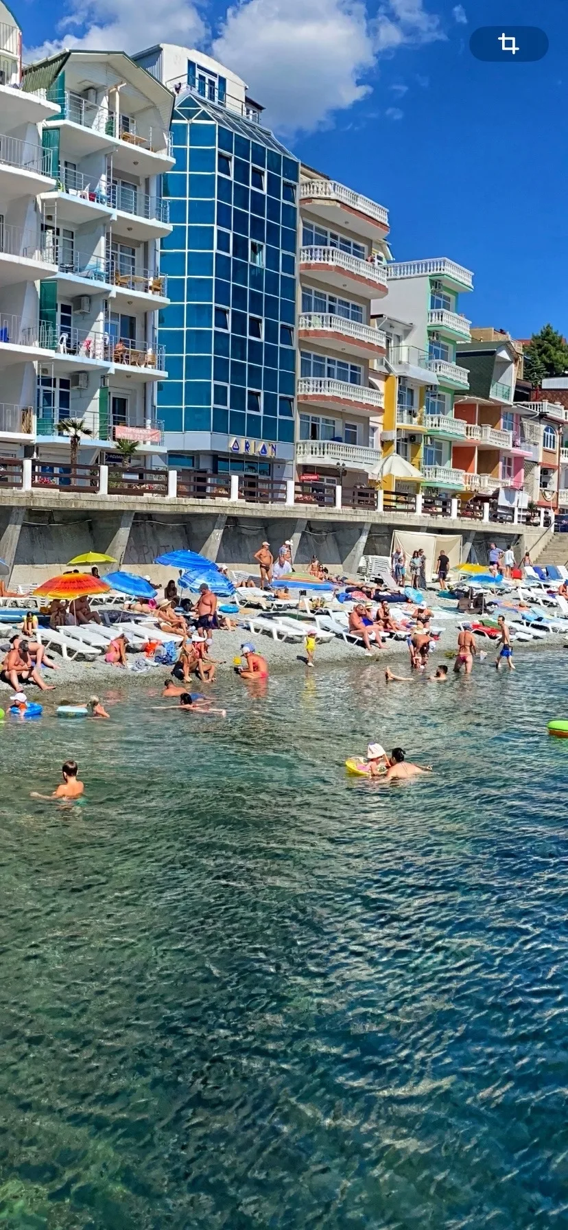 #УТЕС #АЛУШТА  📣Первая береговая линия, до пляжа 10 метров. СУПЕР ВИДОВЫЕ НОМЕРА! 🔥ПОСУТОЧНО АРЕНДА 