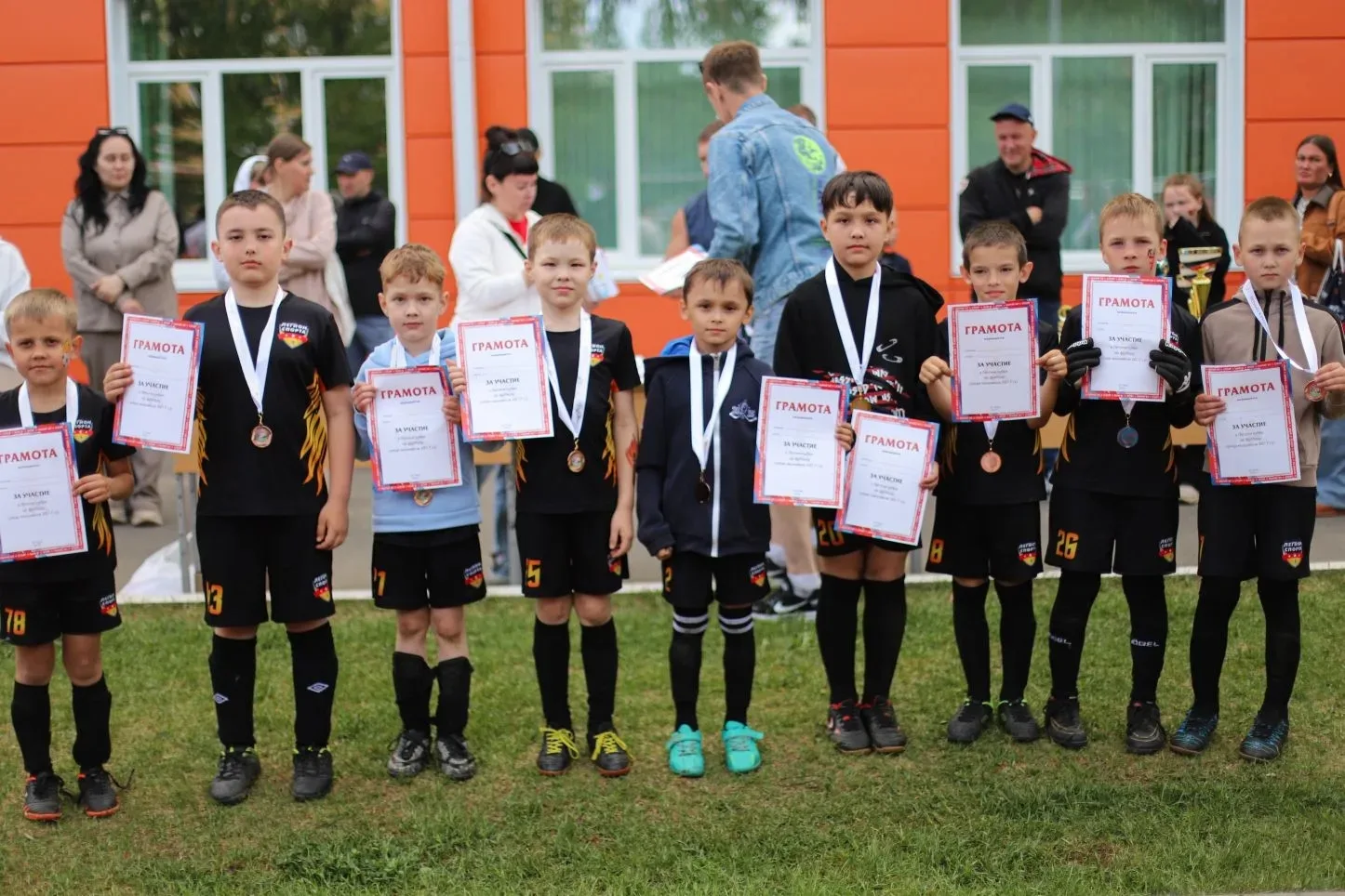 Спортивным клубом "Легион спорта" был организован праздничный футбольный турнир, приуроченный ко Дню