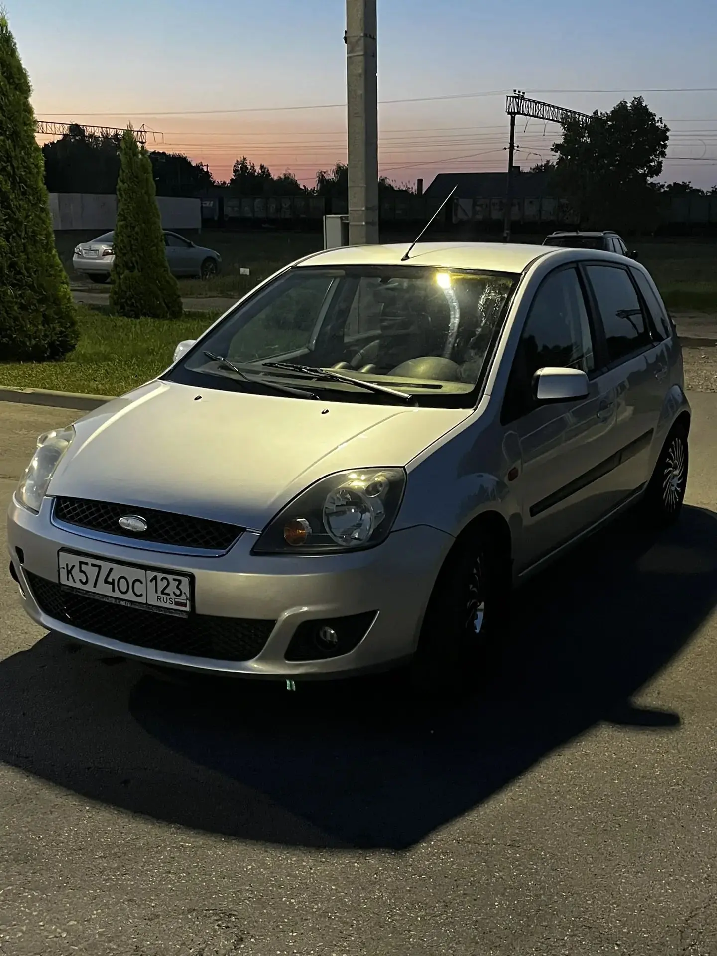 В продаже Ford Fiesta,в комплектации с редким кожаным салоном. Машина последние 8 лет в...