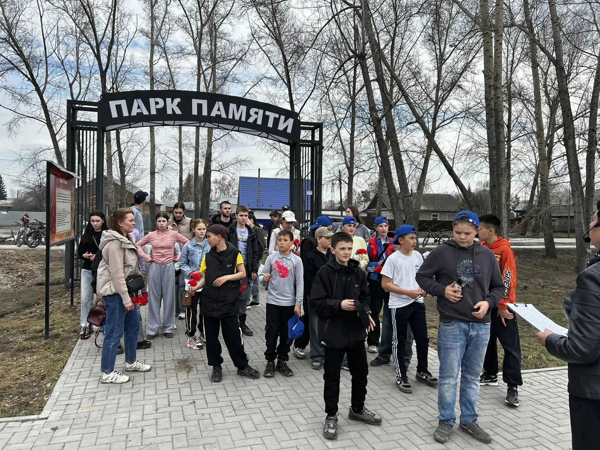 🚴🎓Сегодня наши ученики с гордостью проехали по улицам родного поселка в рамках велопр...
