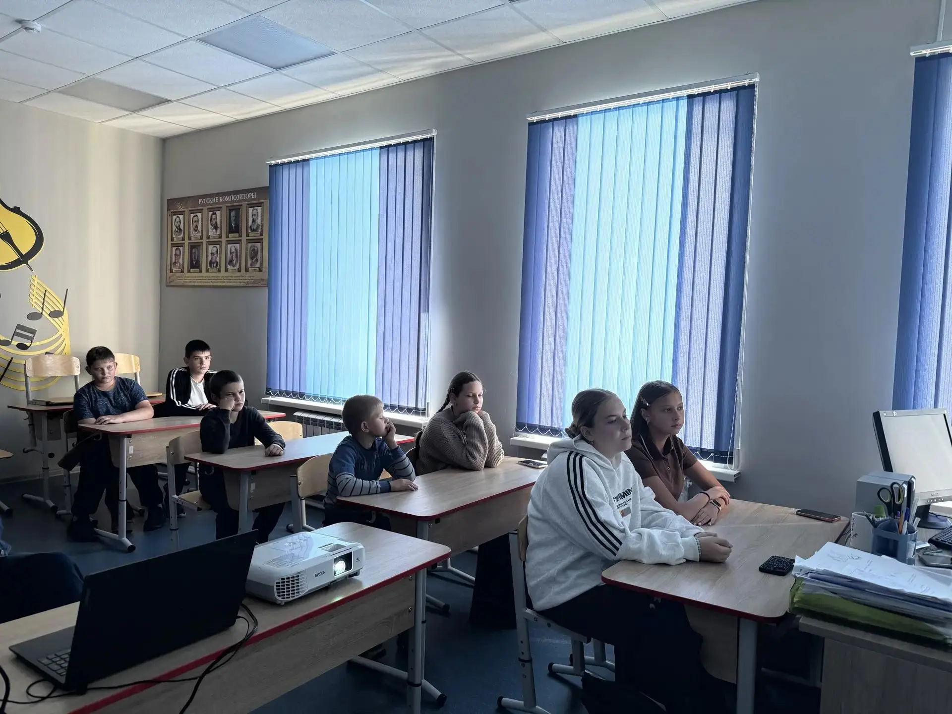 День языков народов Российской Федерации в Барятинской музыкальной школе               ...