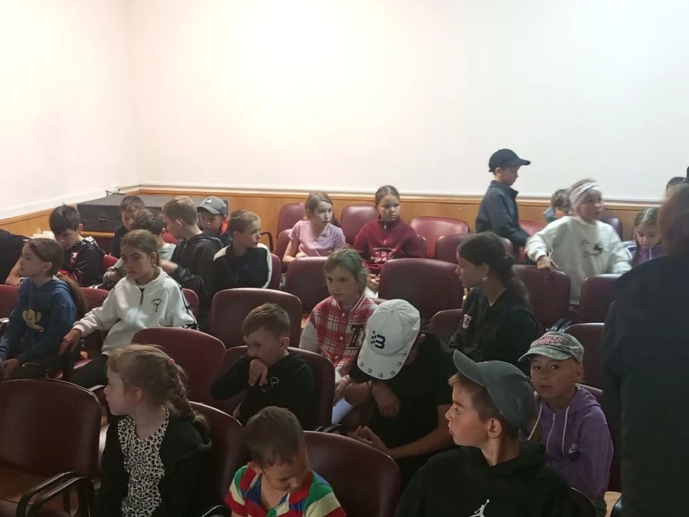 🎬 «Путешествие в мир мультипликации: в Онохойском Доме прошёл мульт-квиз!»