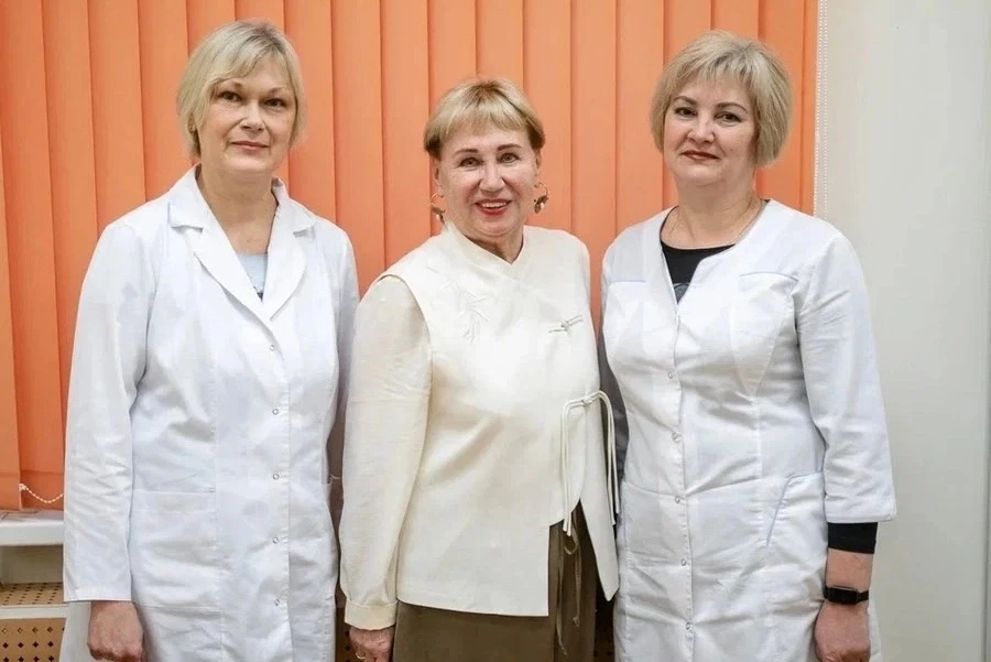 ⚡День медицинского работника 

Каждое третье воскресенье июня в России, в День медицинского работник