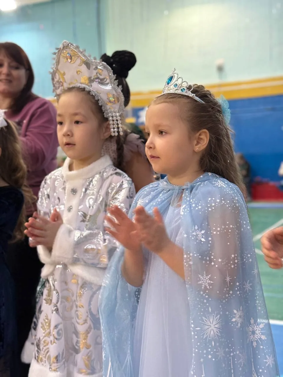 🎄 Волшебство для самых маленьких: в нашем лицее прошел новогодний утренник! 🎁  Мы с огромной радость
