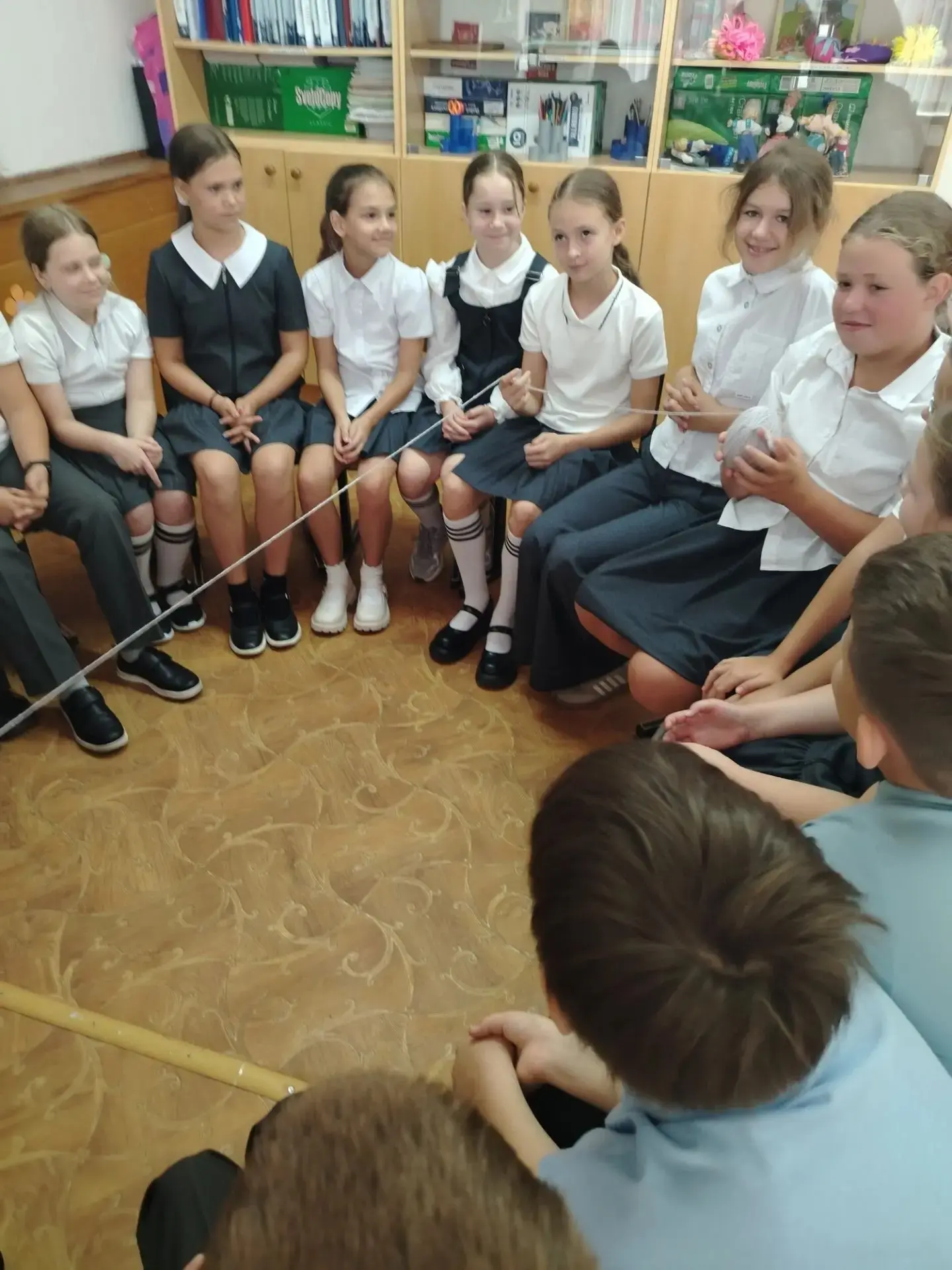 Уроки толерантности в 4Б: «Пойми себя — пойми другого» 🤝