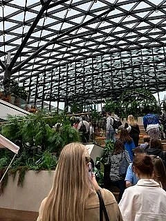 ‼️ Эвакуация проходит в ТЦ «Павелецкая Плаза»

Посетителей вывели из здания торгового центра, сообща