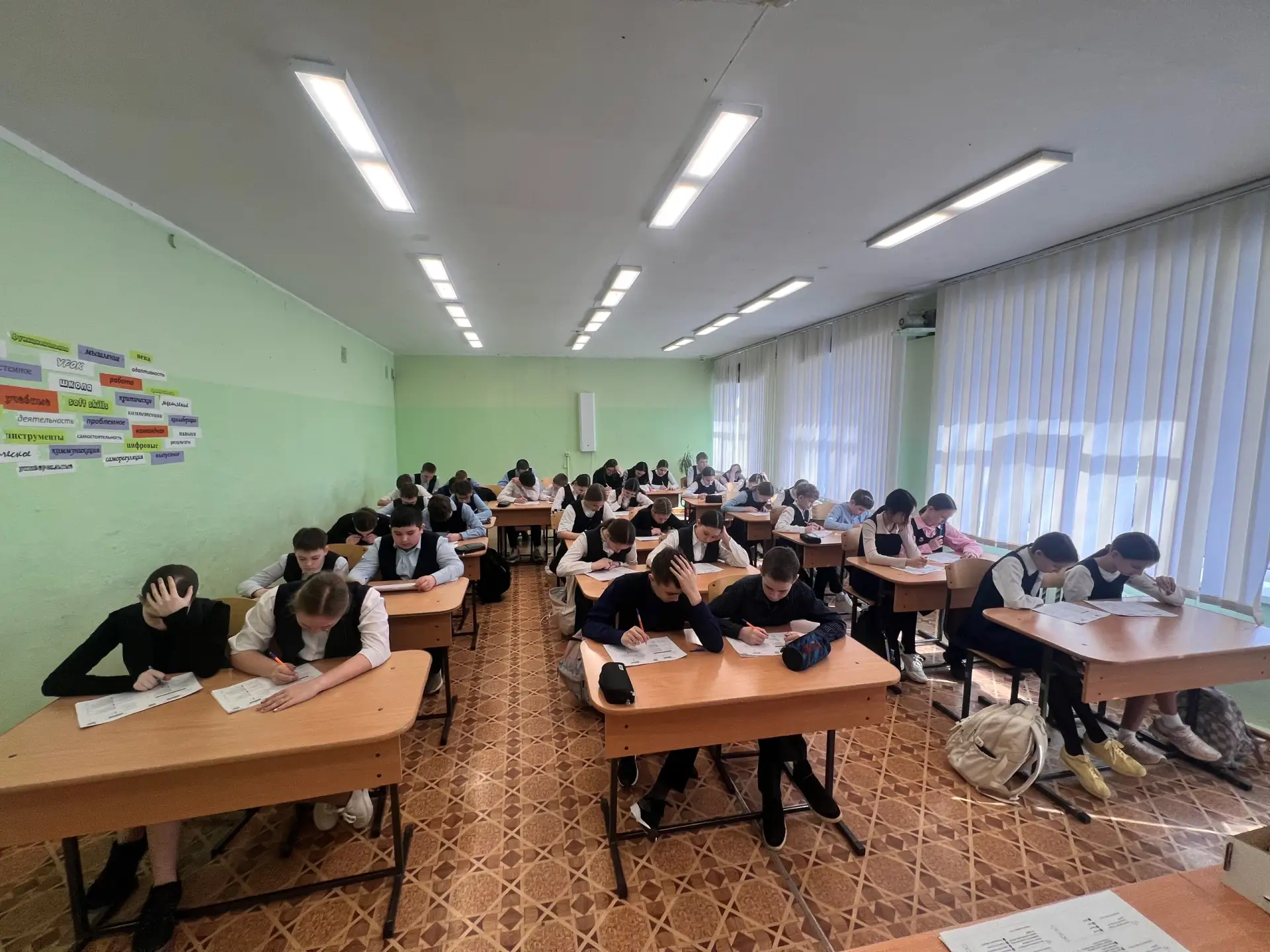 🌱ЭКОДИКТАНТ 17 апреля учащиеся 6-х классов нашей школы приняли участие во Всероссийском экологическо