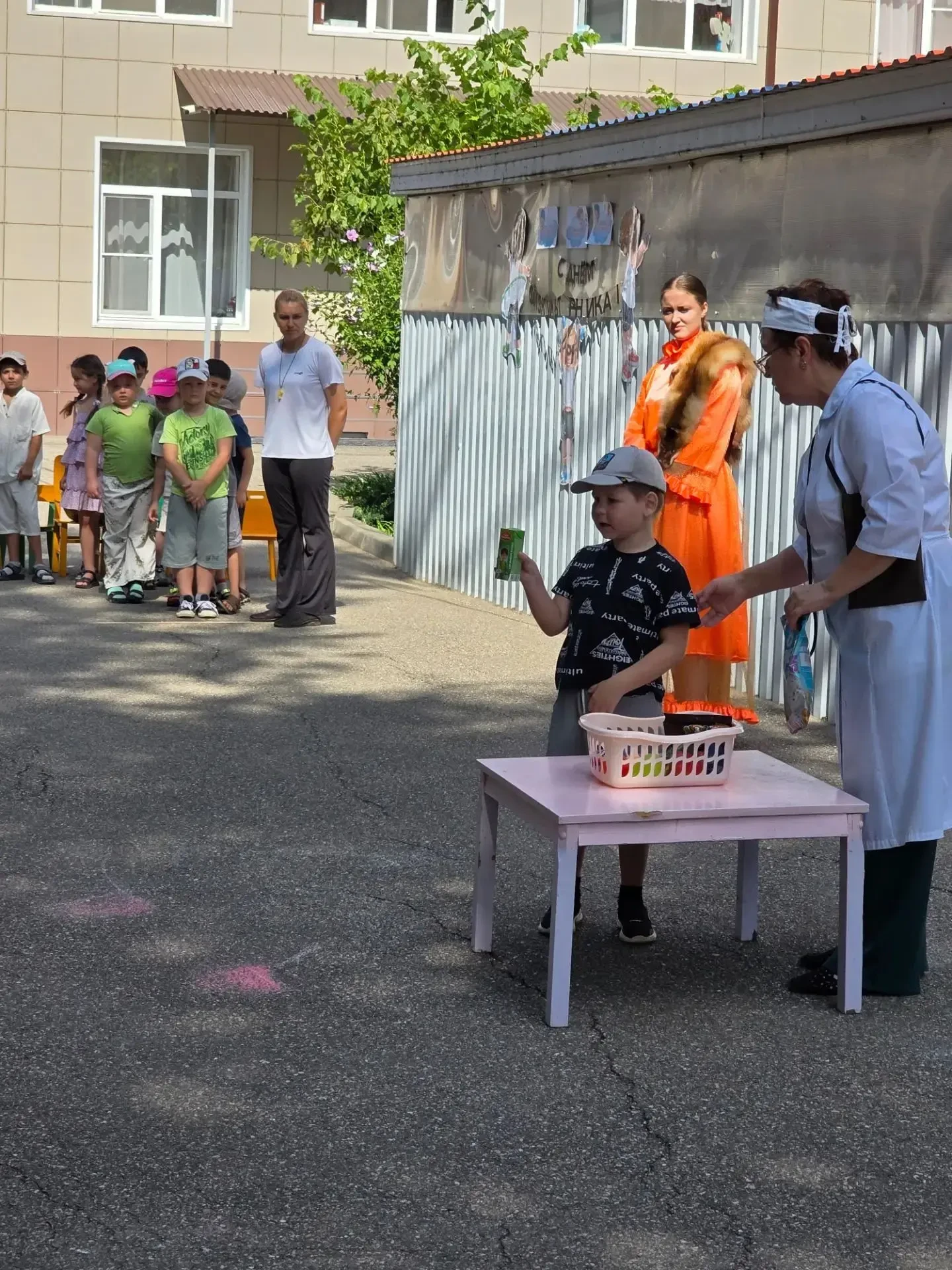 В нашем детском саду 10 августа   прошёл яркий и энергичный спортивно-оздоровительный п...