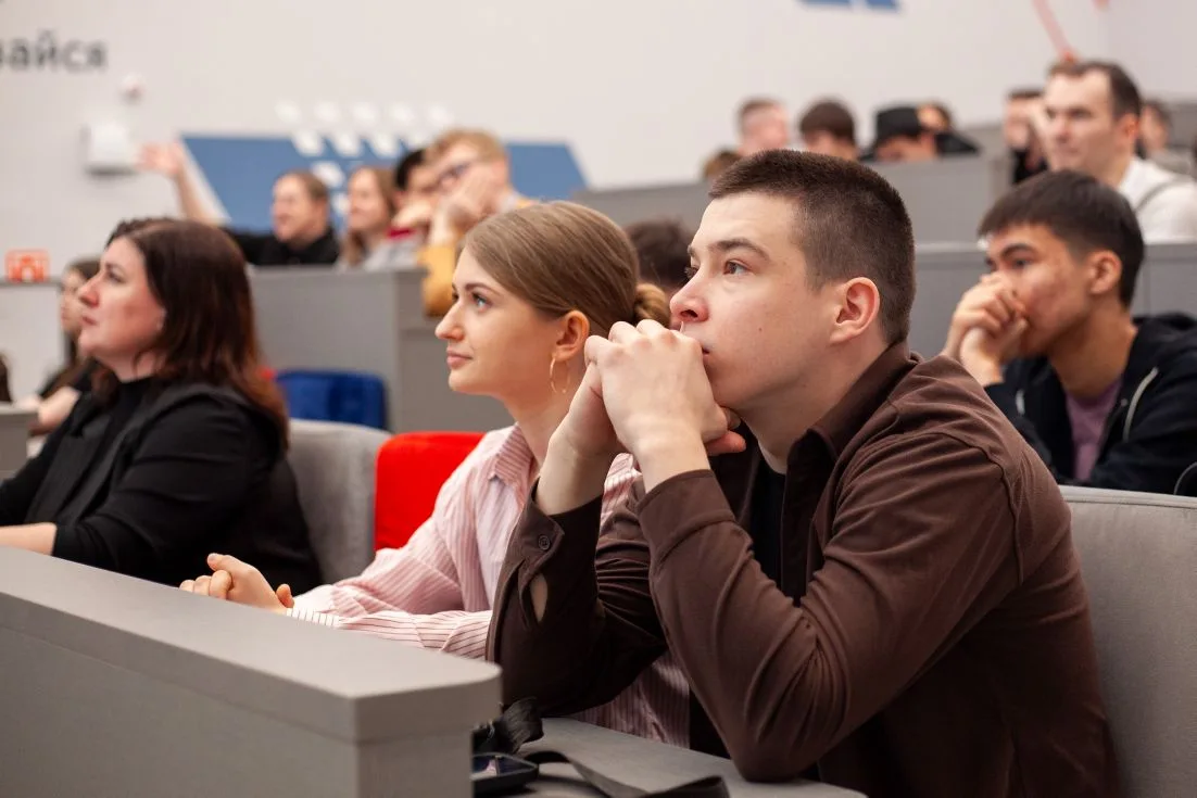 🎉 На Электротехническом факультете состоялся интеллектуальный турнир «Своя игра». Мероприятие собрал