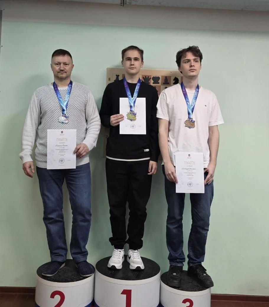 17 мая завершился Чемпионат Мурманской области по шахматам в дисциплинах  быстрые шахматы и блиц.
В 