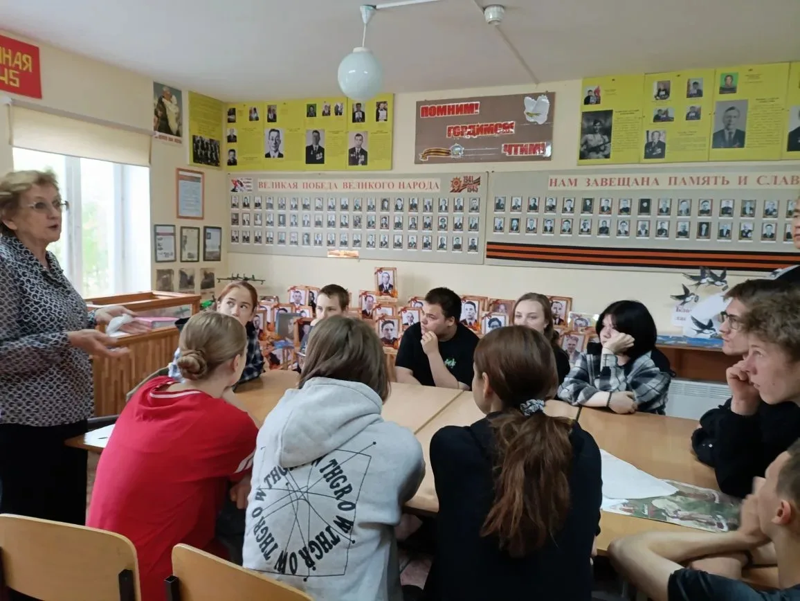 Путешествие сквозь время: как выпускники 9 и 11 классов прикоснулись к истории в школьн...