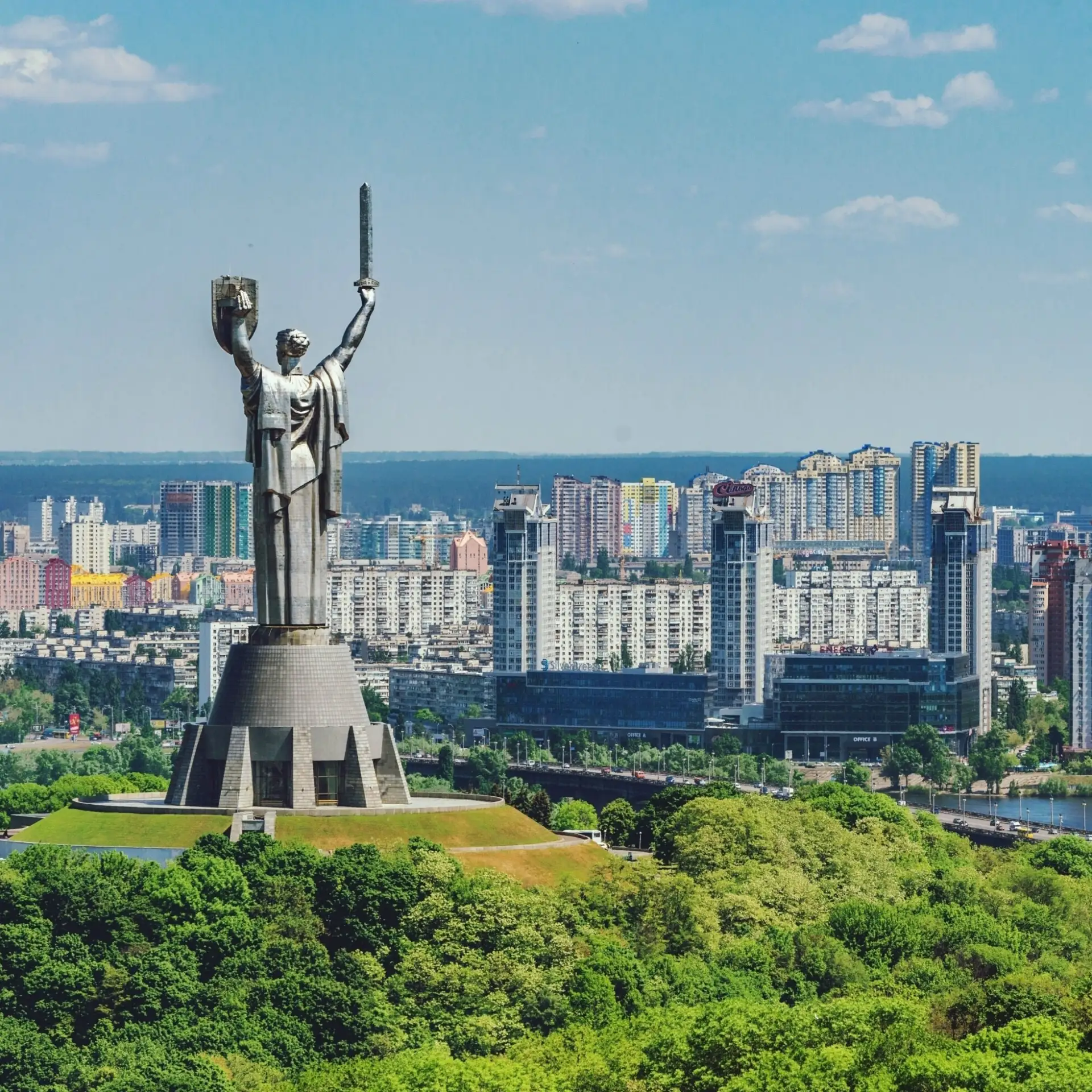 Россия планирует оставить крупные города Украины без света, тепла и воды в преддверии з...