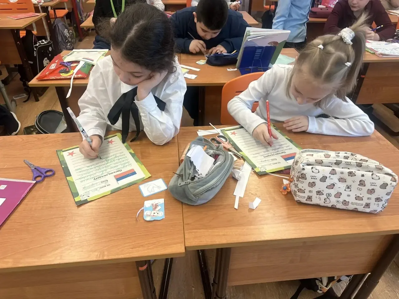 ✍️ ПИСЬМО СОЛДАТУ: СЛОВА, КОТОРЫЕ ГРЕЮТ  🇷🇺 В преддверии Дня защитника Отечества наша школа приняла 