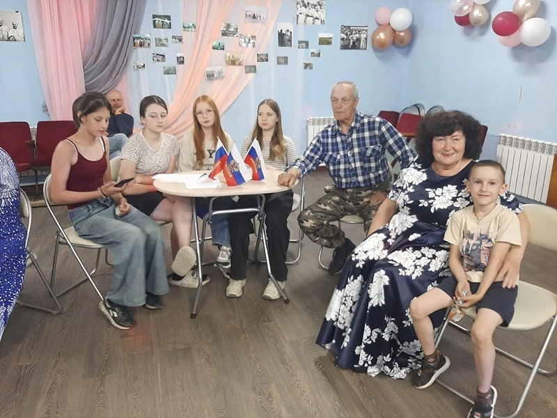 12 июня мы все отмечали самый главный Государственный праздник - День России. Этот праздник символиз