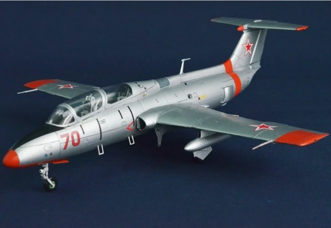 Л-29 Дельфин
АМК 1/48
Автор: Дмитрий Анатольевич

Источник: https://vk.ru/masshtabnye_modeli

#МКХ_р