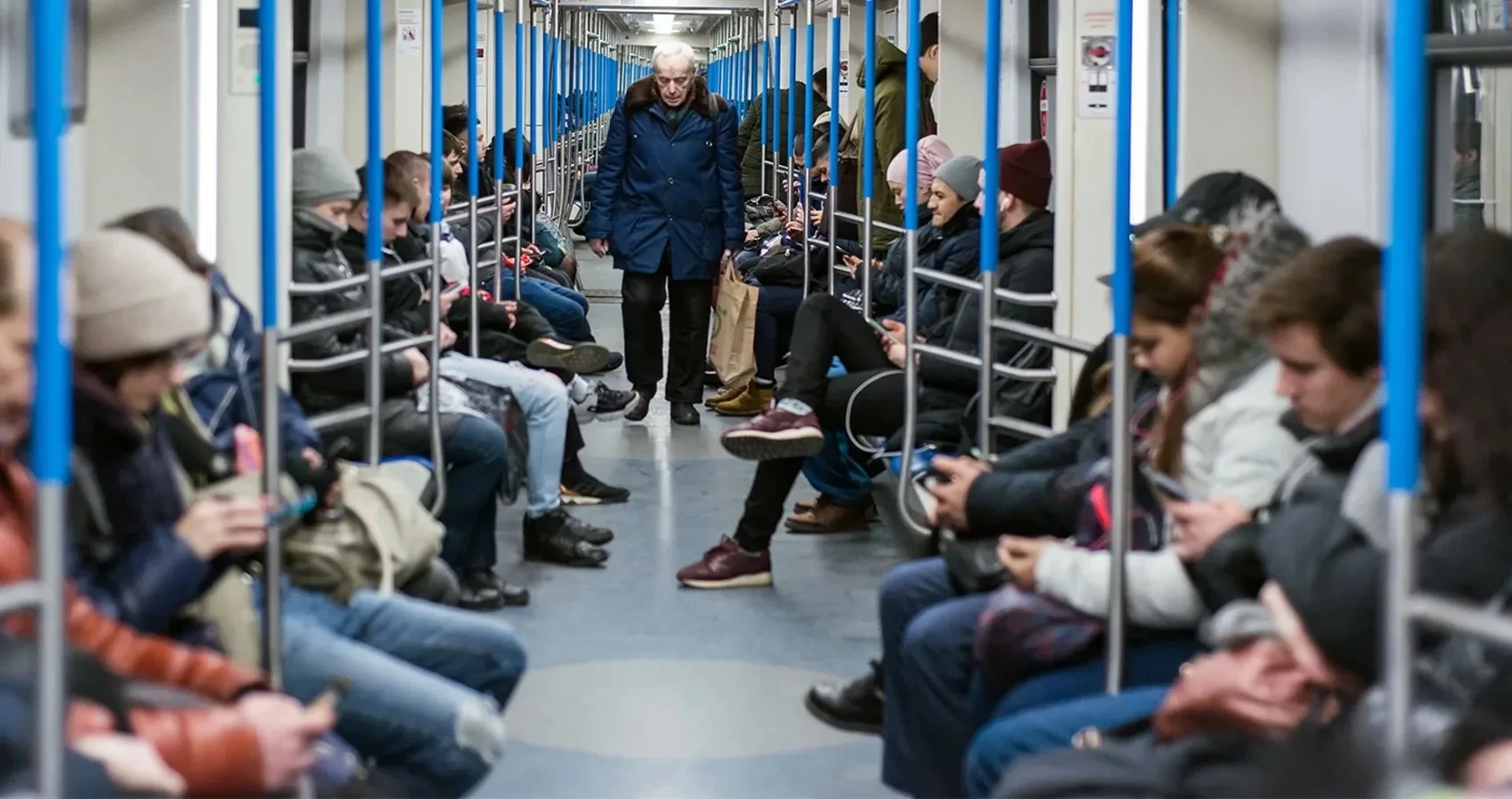 🙋‍♂️ Более 80% пассажиров московского метро и МЦК готовы уступить место без просьбы, а...