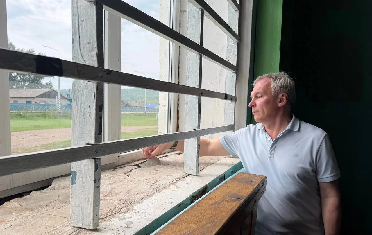 🚨 Школа в опасности: депутат о нарушениях в Петровск‑Забайкальском округе!