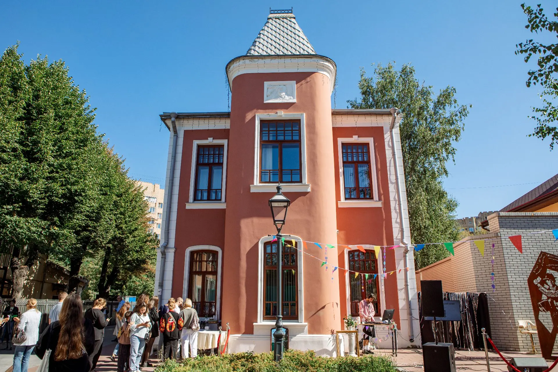 6 сентября продолжаем День города в Есенин-центре🏠