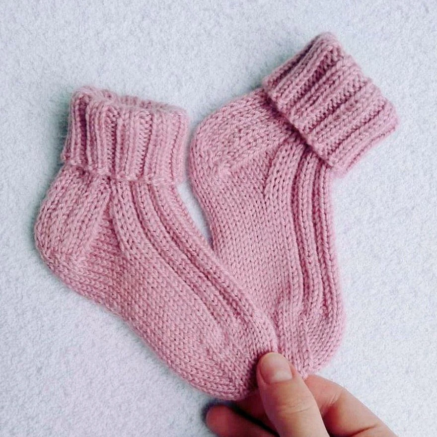 🧦 Детские носочки спицами для малыша 6-9 месяцев
