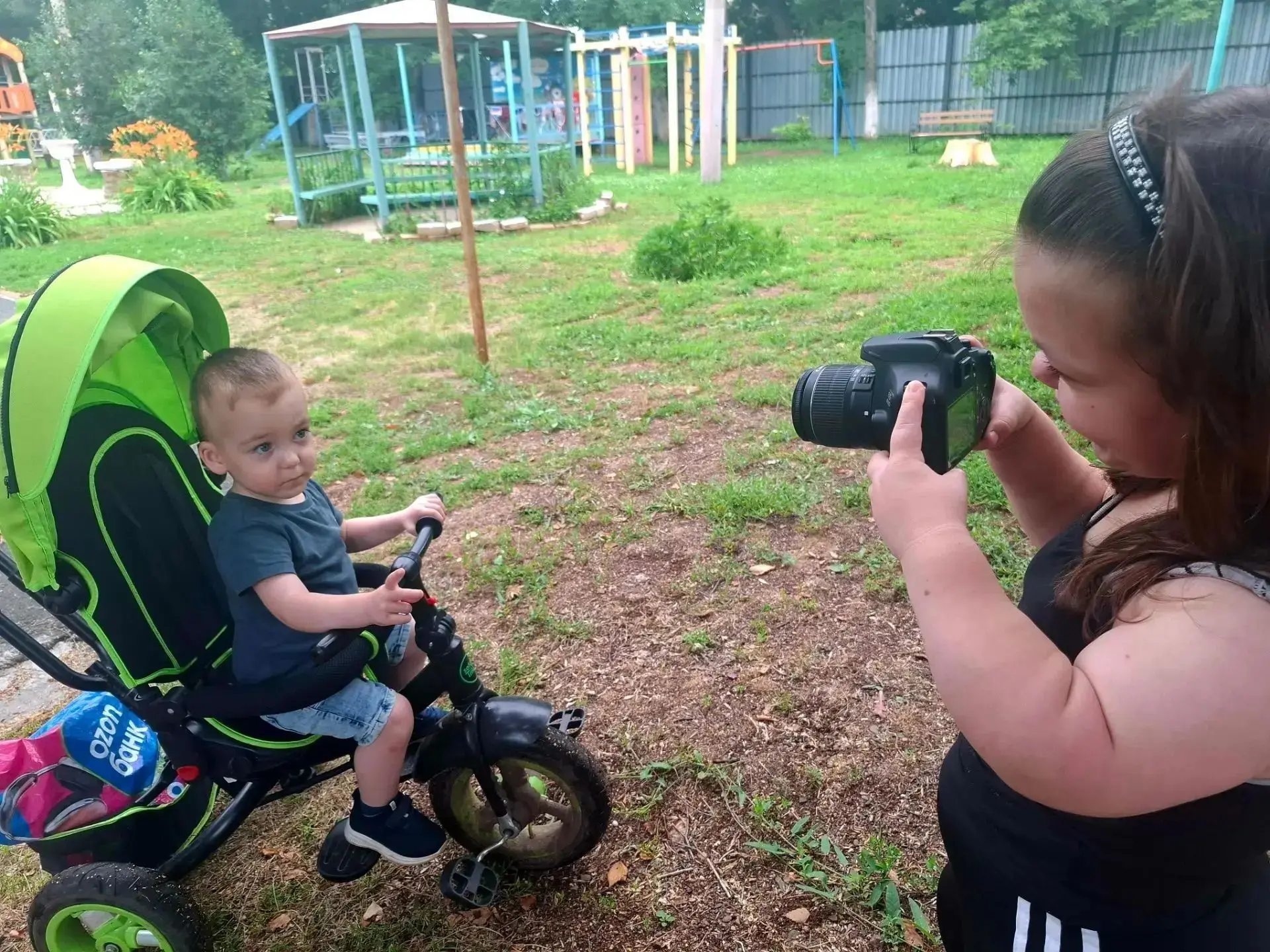 В Оренбурге прошёл фотопленэр для взрослых и детей в Кризисном отделении