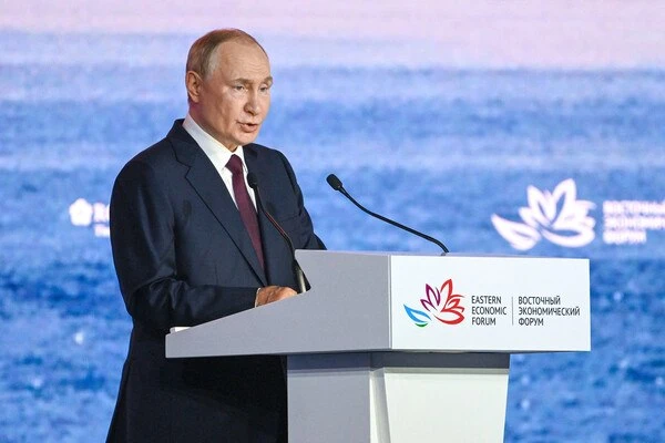 Приветствие Путина участникам ВЭФ