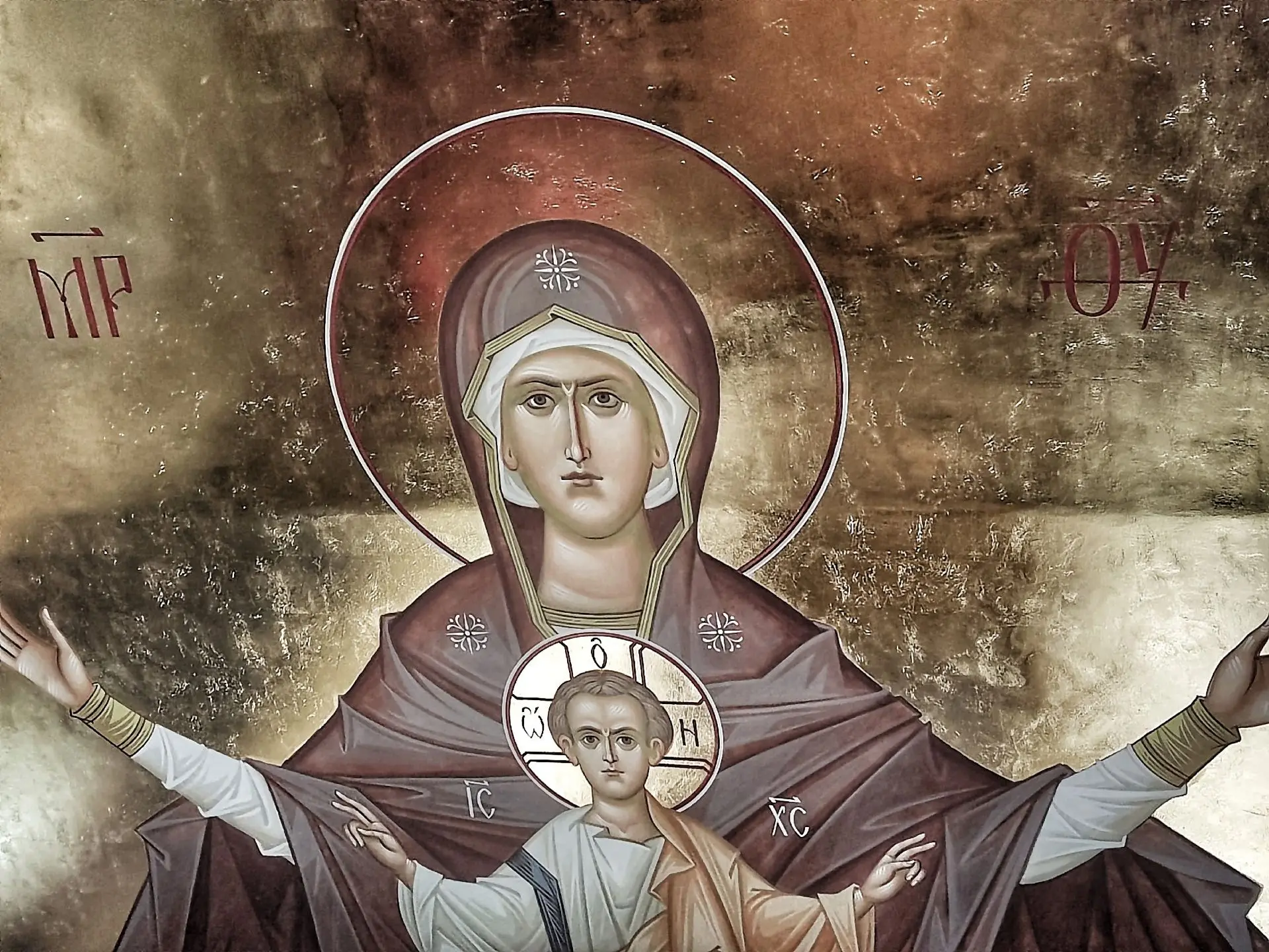 Пресвятая Богородица радуется, когда мы молимся Ей, читаем акафисты и каноны, ибо видит...