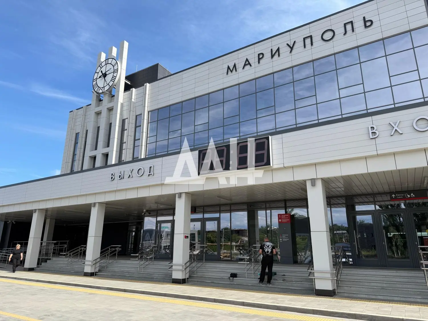 📸 Фотопрогулка по летнему Мариуполю❤

Ставь ♥️, если хотел бы так же сидеть на качельке и любоватьс