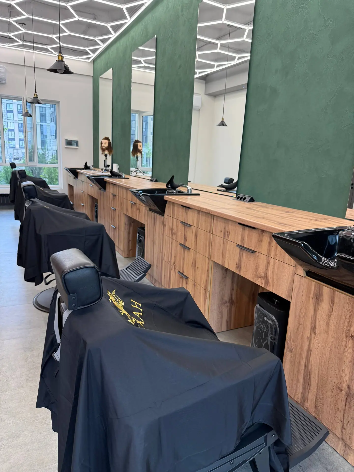 💈В команду премиального мужского салона требуется барбер с подтверждённым опытом работы не менее 1 