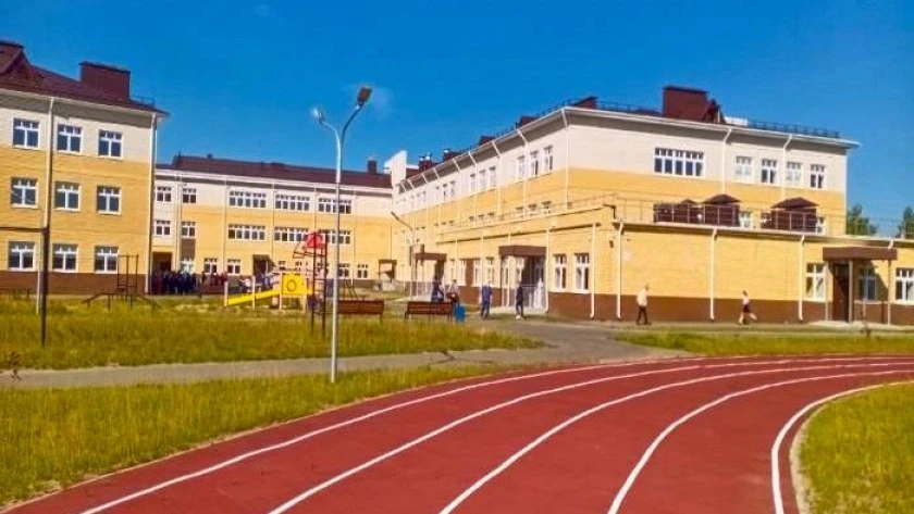 В Дзержинске зависло строительство школьного стадиона за девять миллионов рублей