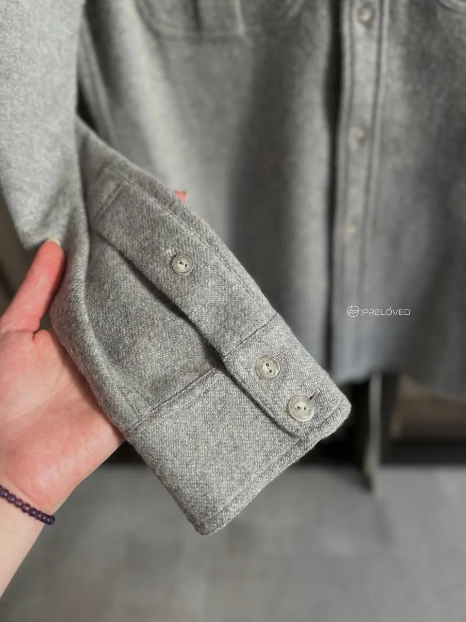 Купить / Продать в приложении Preloved club