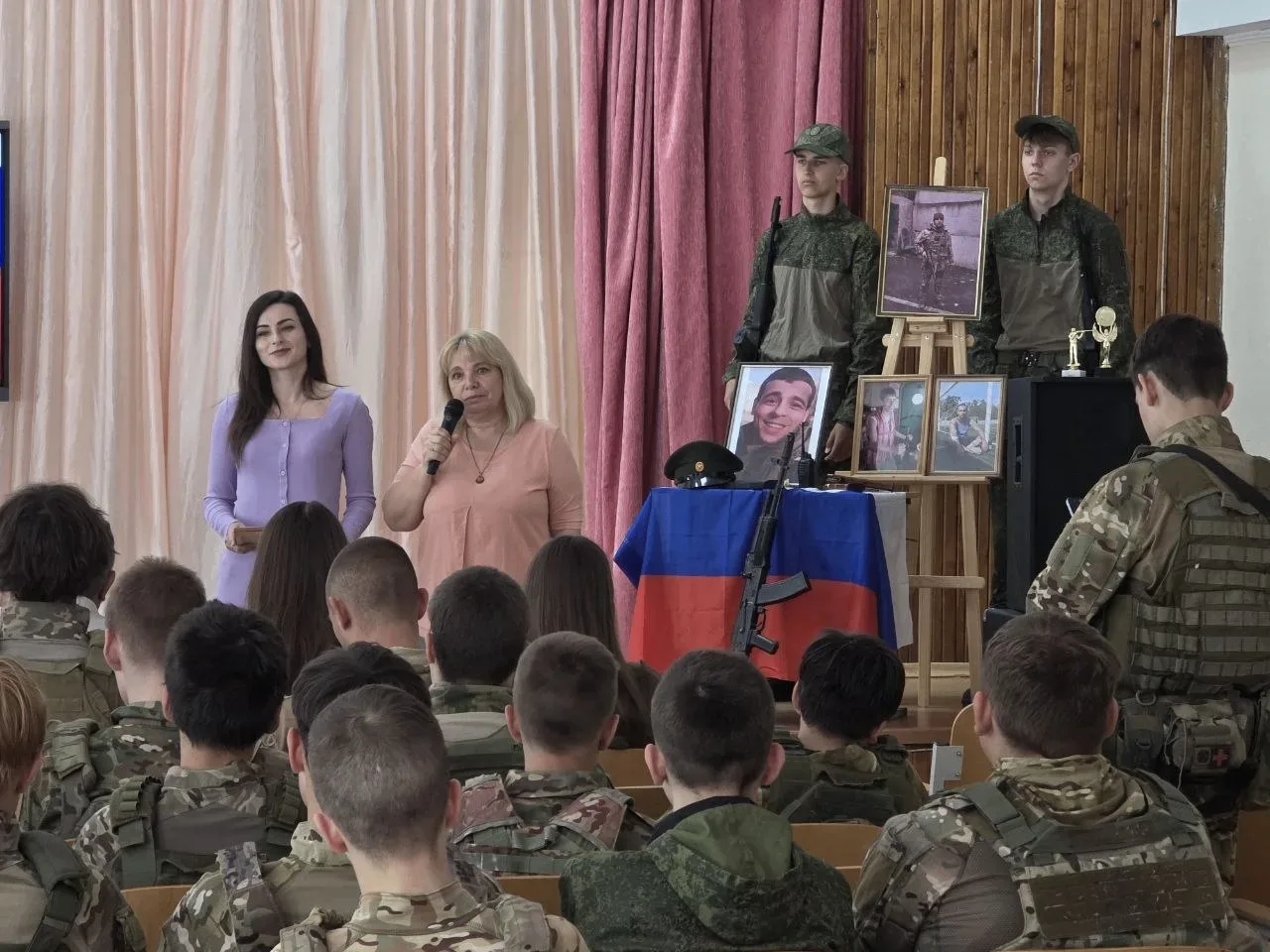 🇷🇺 Дню России посвящается