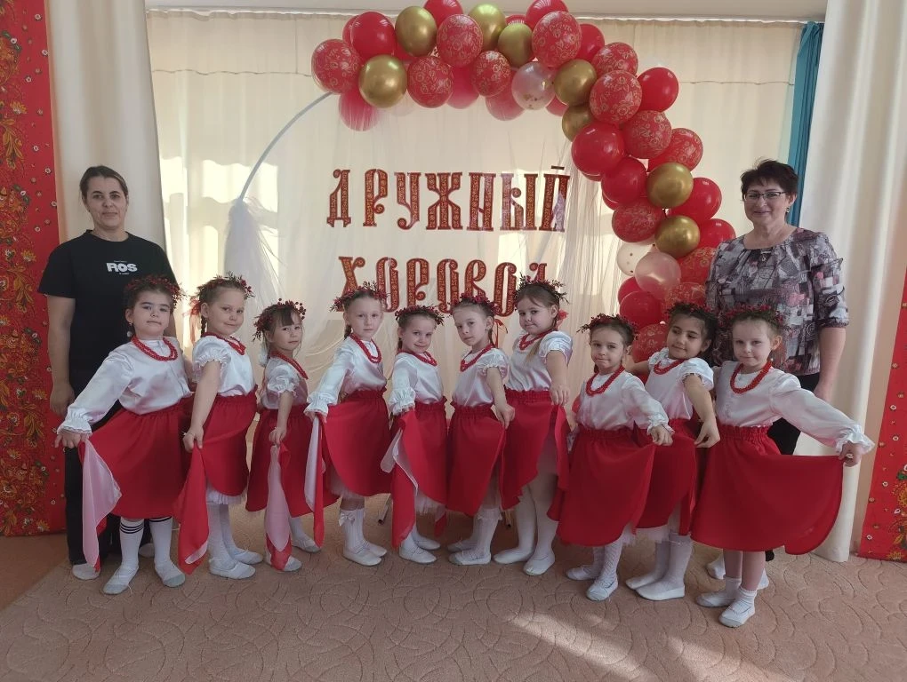 Наши ребята — на фестивале “Дружный хоровод”