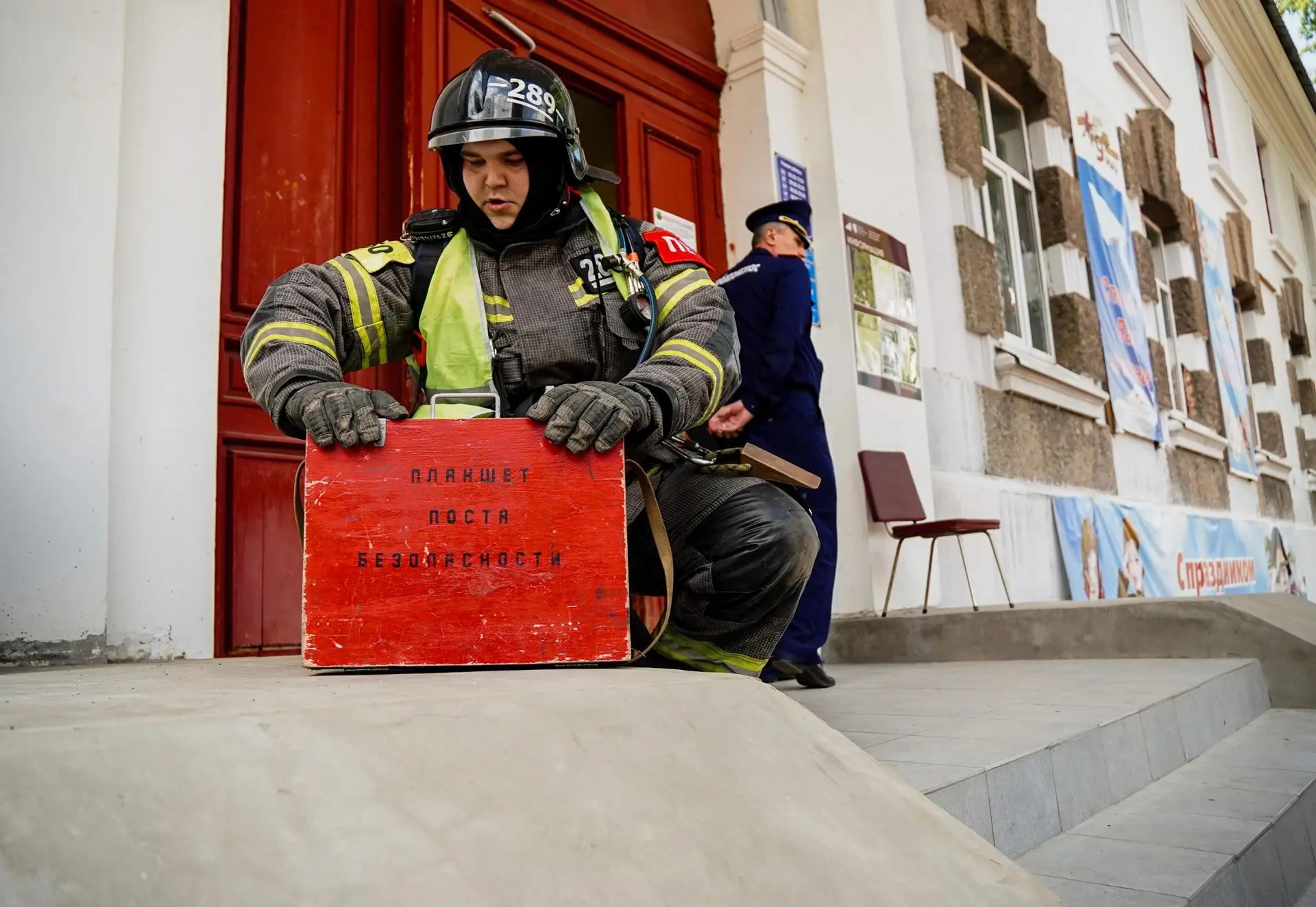 🔥 Зрительный зал в "дыму". Пожарные потушили условное возгорание в ДК 🎭  🚒 Вчера тишину посёлка Шату
