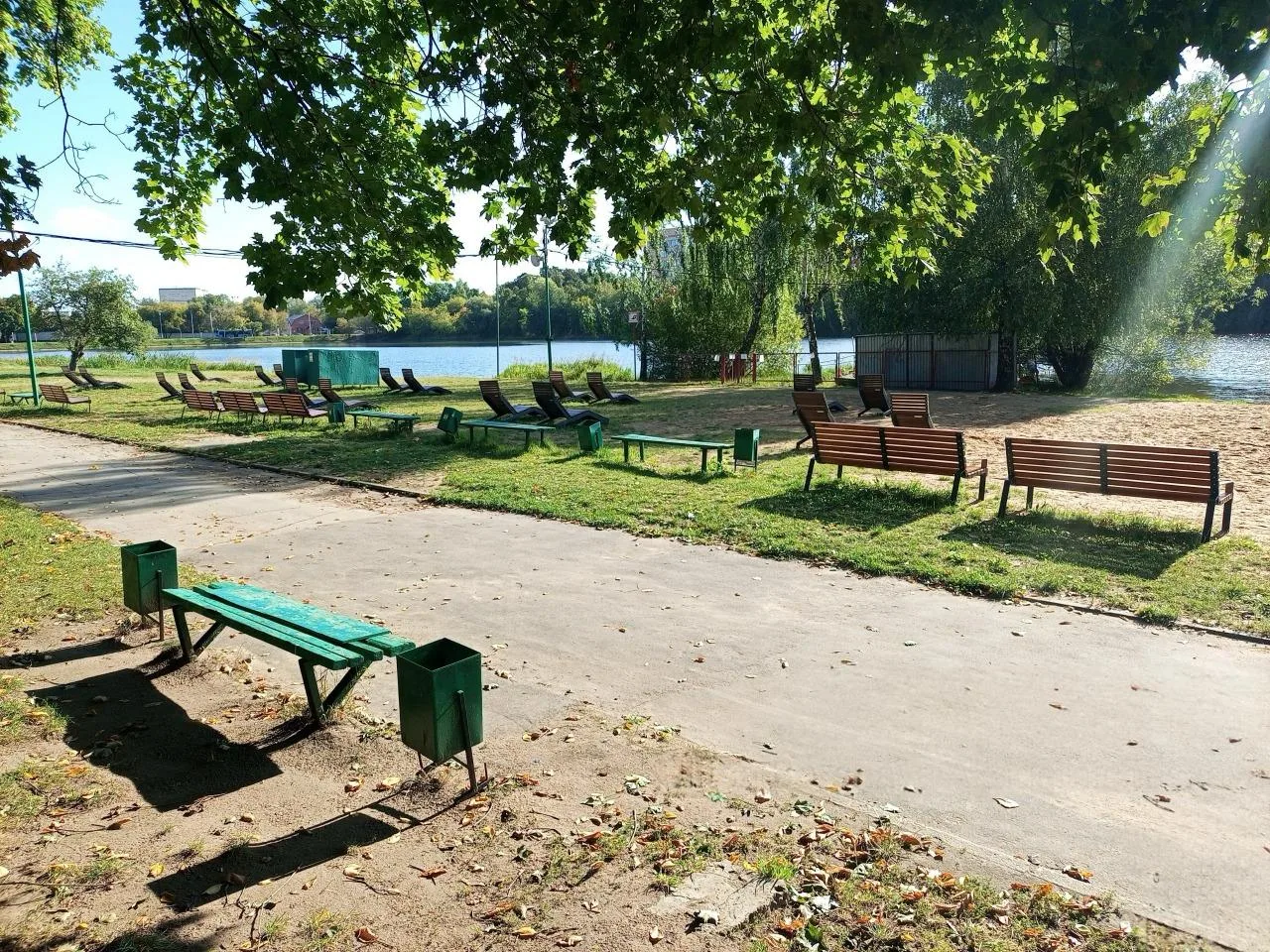 👀 Сосед (📸mkwap) поделился фотографиями, которые он сделал у Большого Садового. Тишин...