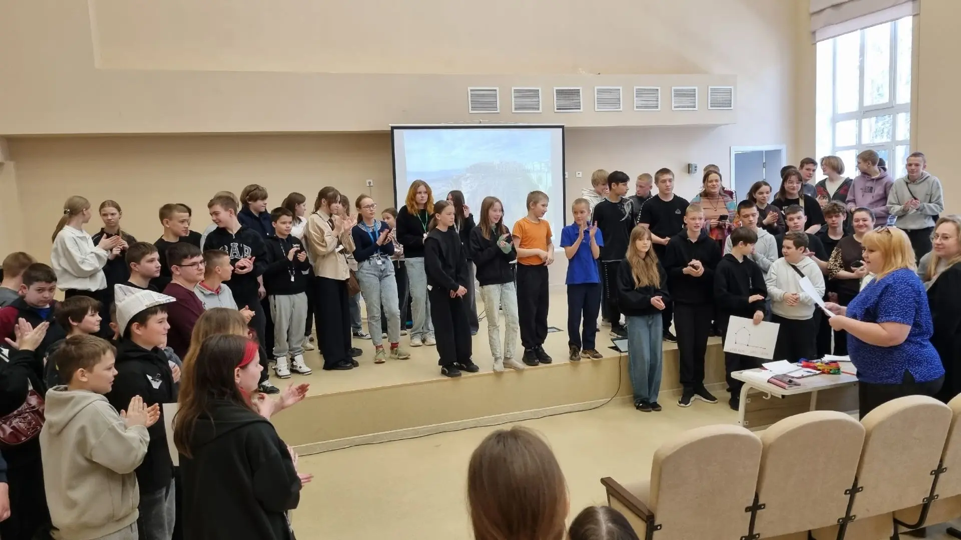 31 марта в нашей школе прошли коммунарские сборы под захватывающим названием «Покорители галактики».