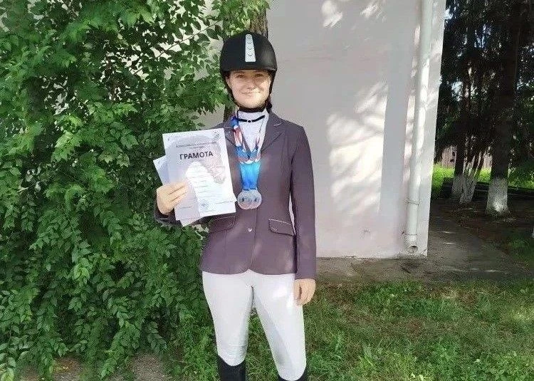 🏇🏻Диана Феофанова из Абакана стала двукратным призером всероссийских соревнований по ...