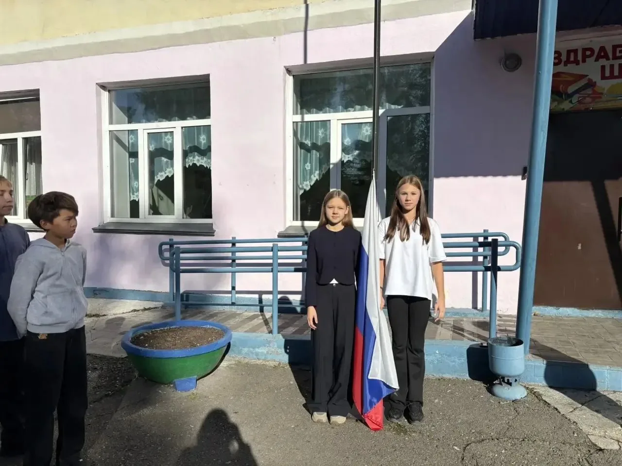 Друзья, позади ещё одна учебная и она была по-настоящему яркой и насыщенной! 🎉📚