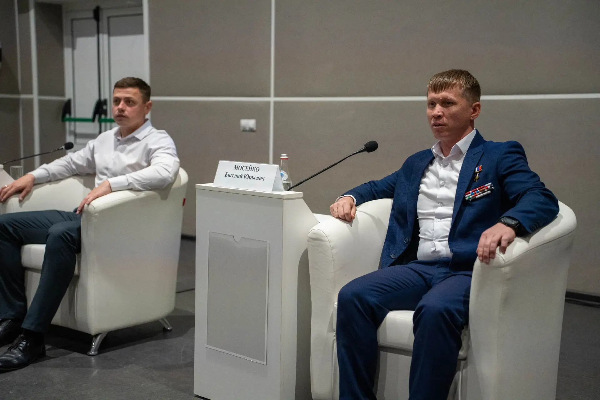 Кущевские школьницы – Партала Елизавета и Доценко Яна приняли участие в форсайт-сессии по развитию у
