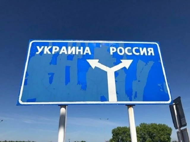 307 атак ВСУ на Курскую область за сутки: повреждены дома и автомобили

В День России территория Кур