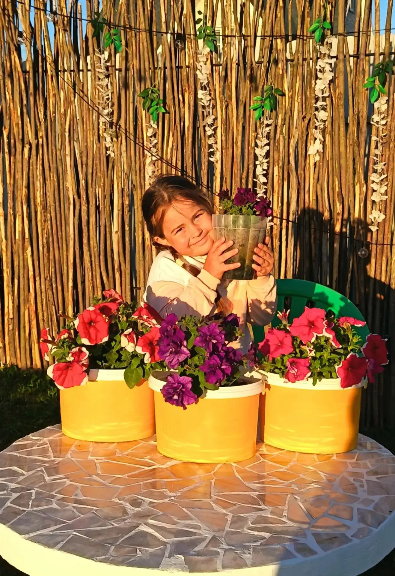 🌸ЛЕТНИЕ ДЕНЬКИ🌸

☀️"Лето — прекрасная пора!🏵️ Светит солнце, можно загорать и купаться. 
Но мы не