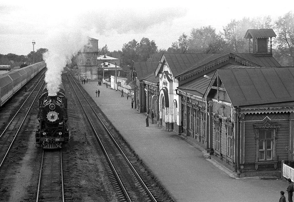 🚂 Паровоз Л-5259 на станции Шуя. Ивановская область, 1994 год.   📷 Ермолаев Н.А.