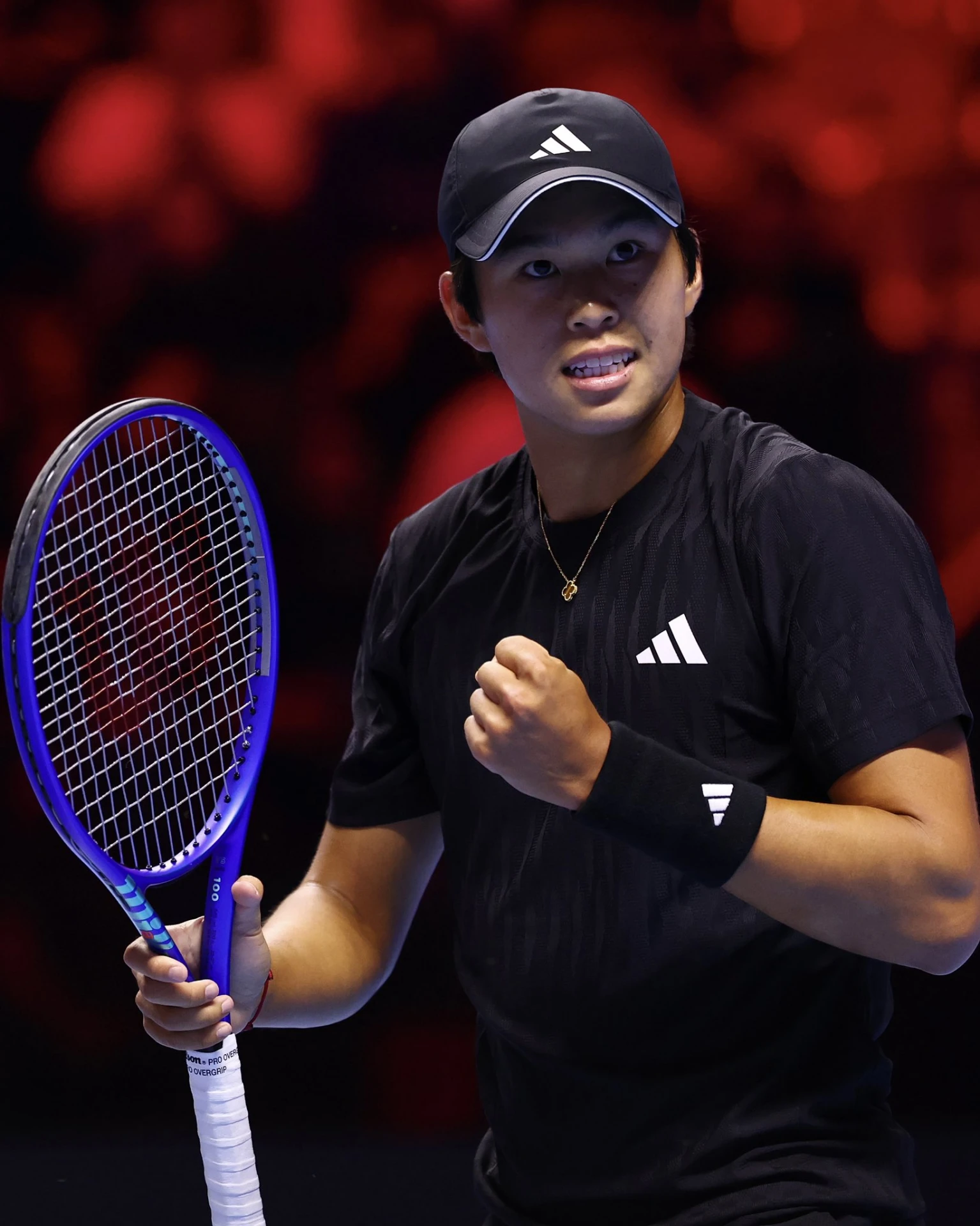 🎾 Лернер Тьен заменит Янника Синнера на «Шлеме шести королей» в Саудовской Аравии