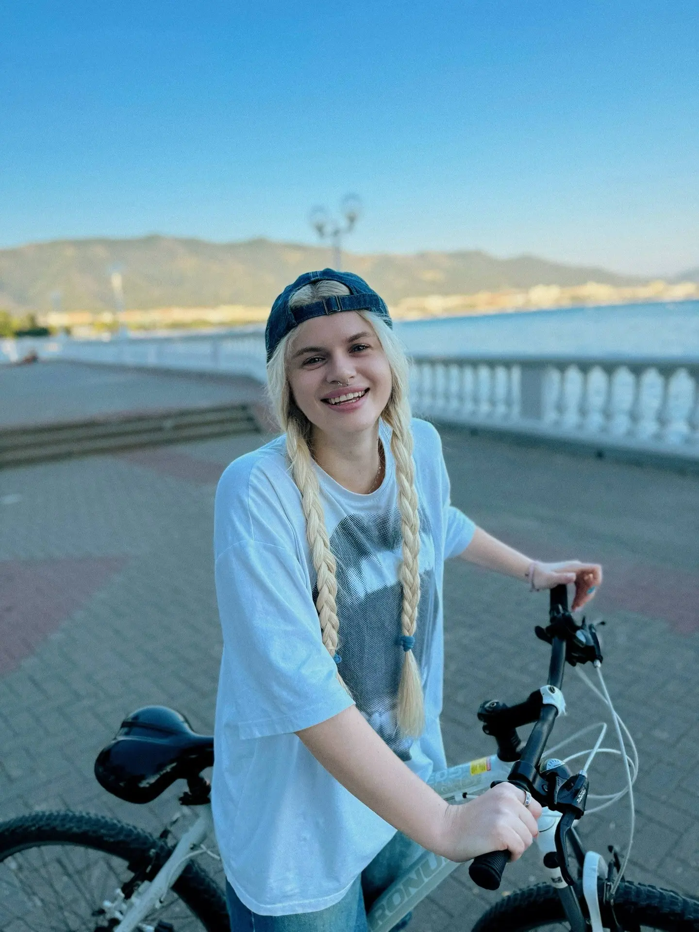 Сегодня объехала всю набережную ✌️