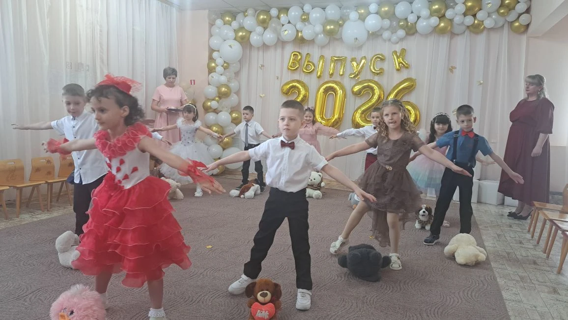 🎓 «Выпускной — как это было!» 🎓

Друзья, мы продолжаем нашу  видео-рубрику «Выпускной — как это бы